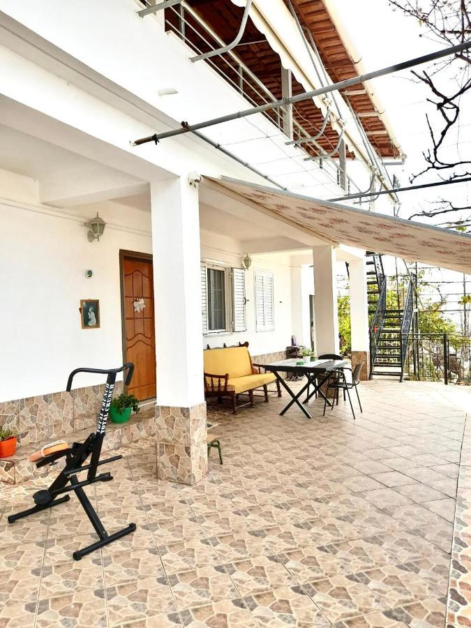 Lida'S House Hotel Lukove Exterior photo